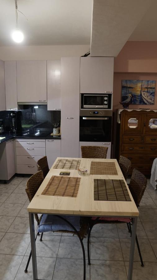 Romanos Patras Studio المظهر الخارجي الصورة