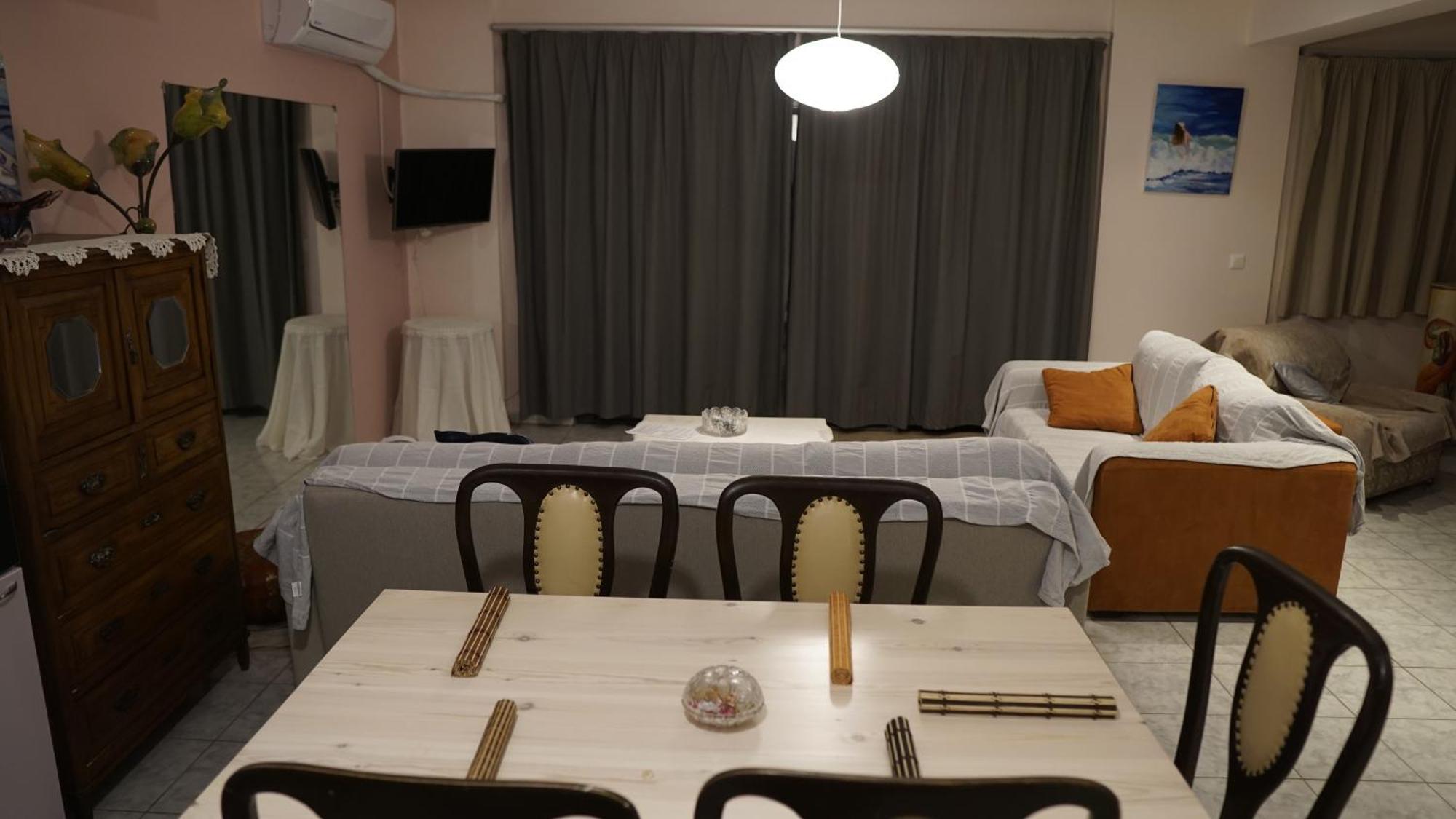 Romanos Patras Studio المظهر الخارجي الصورة
