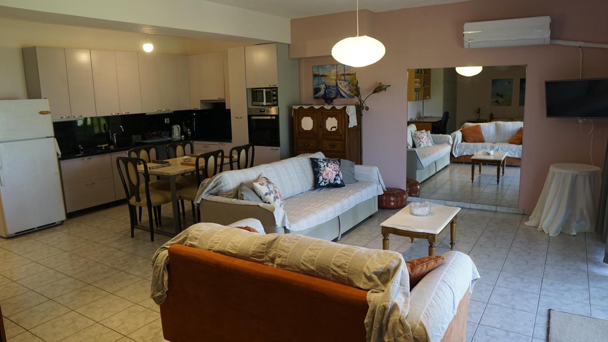 Romanos Patras Studio المظهر الخارجي الصورة